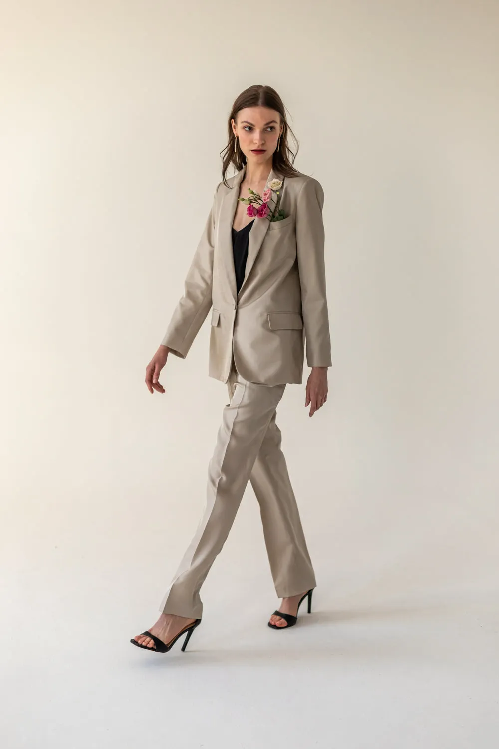Enteliér Silk Blazer Champagne